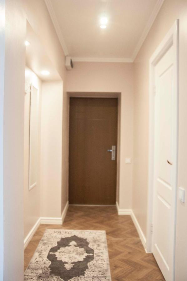 Charme Apartment Jelgava Eksteriør billede